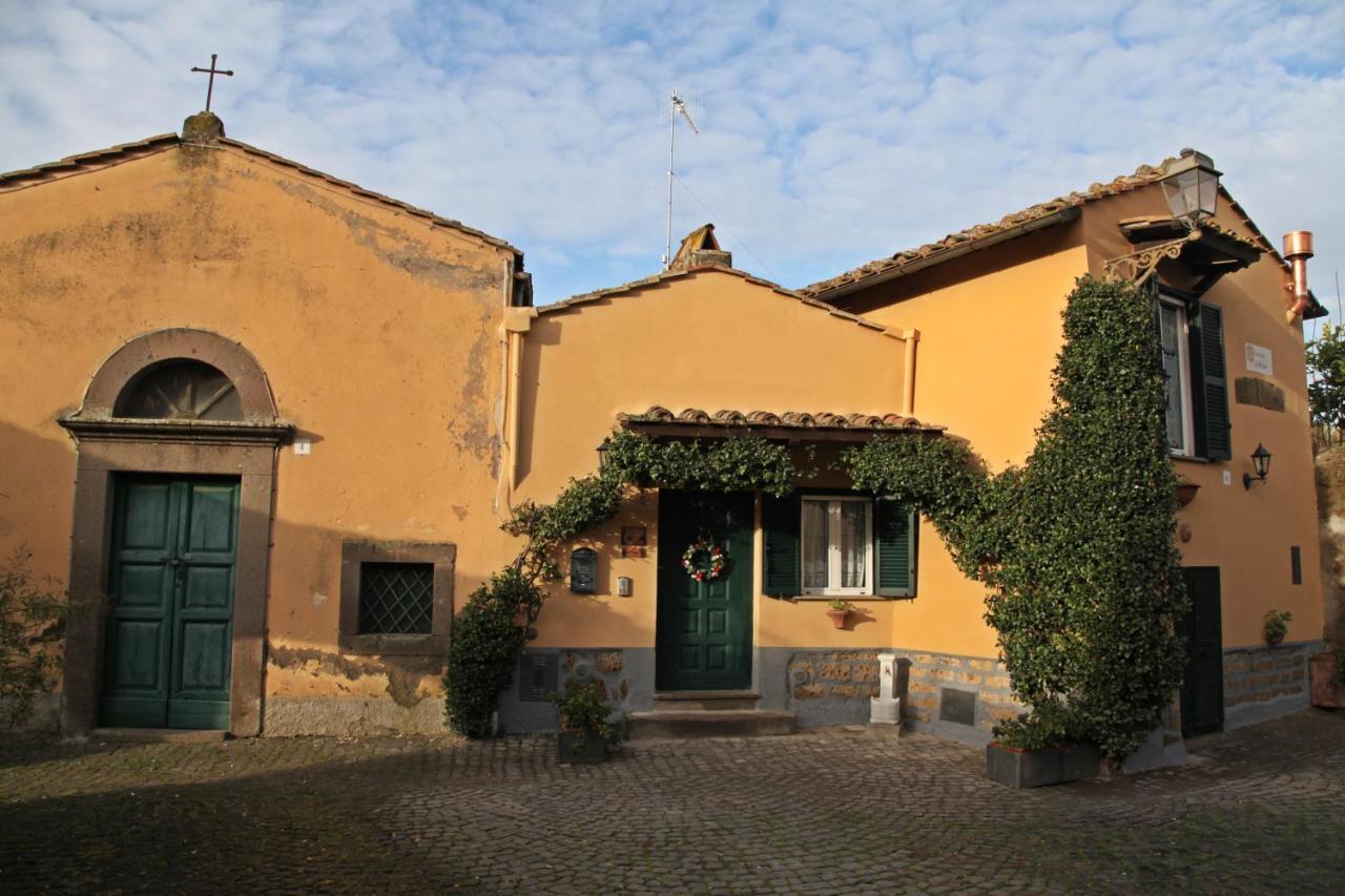 Casa Vacanze Nives Tuscania Exterior photo